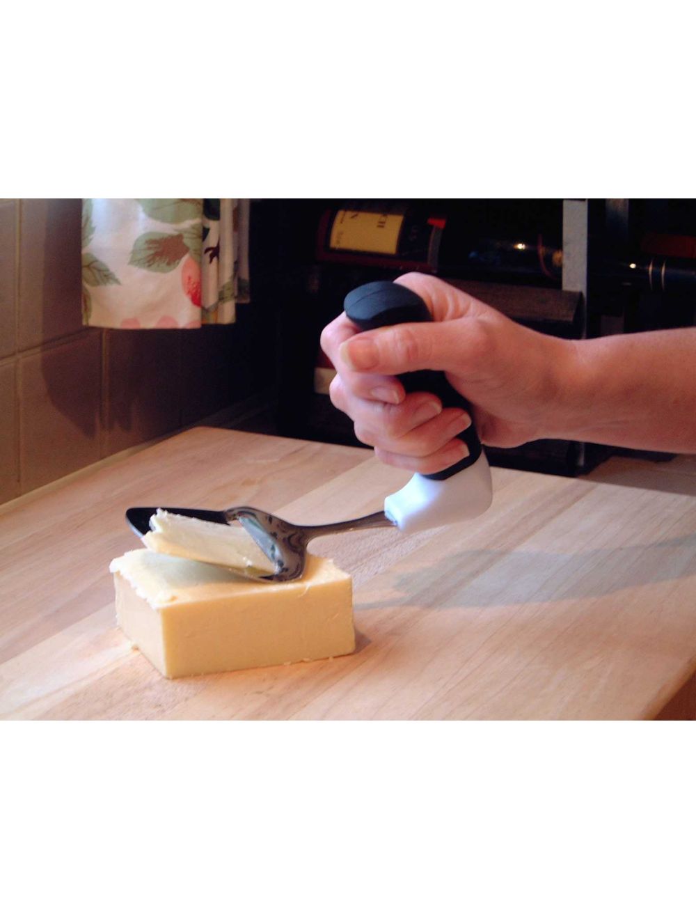 râpe à fromage, manche en l tacm - râpe ergonomique tacm